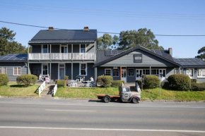 Robertson Public House and Kitchen